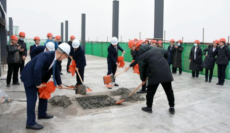 喜封金頂！思來(lái)生物研發(fā)生產(chǎn)基地封頂儀式順利舉行！